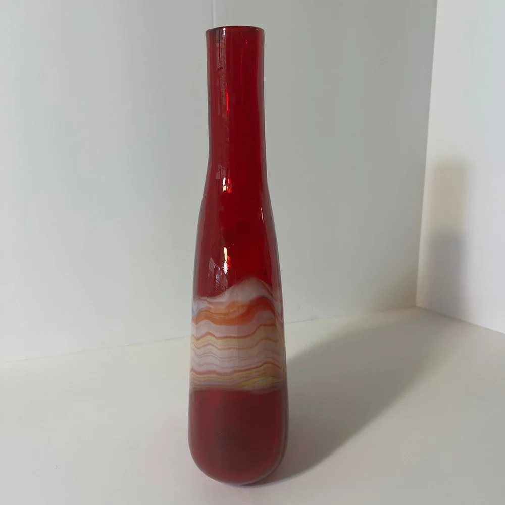 Red Hand Blown Art Glass Vase Long Neck Swirl Pattern Agate Style Decor 12